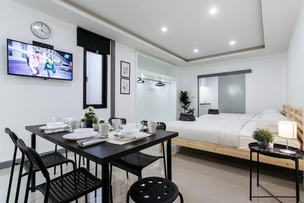 Apartmán P4 Silom Large 2Beds Full Kitchen Wifi 4-6Pax Bangkok Exteriér fotografie