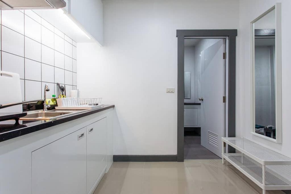 Apartmán P4 Silom Large 2Beds Full Kitchen Wifi 4-6Pax Bangkok Exteriér fotografie